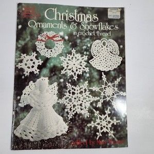 CHRISTMAS ORNAMENTS & SNOWFLAKES thread crochet 1984 leaflet holiday